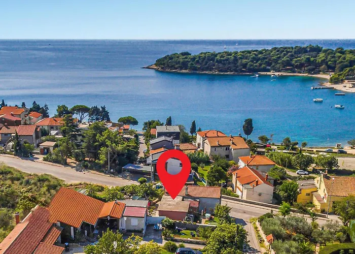 Awesome Home In Pula With Kitchen